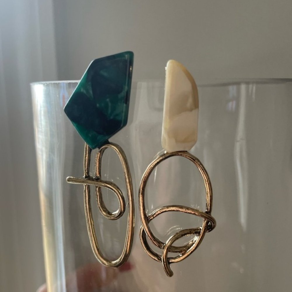 Angelica Stones W Gold Earrings - Picture 10 of 11